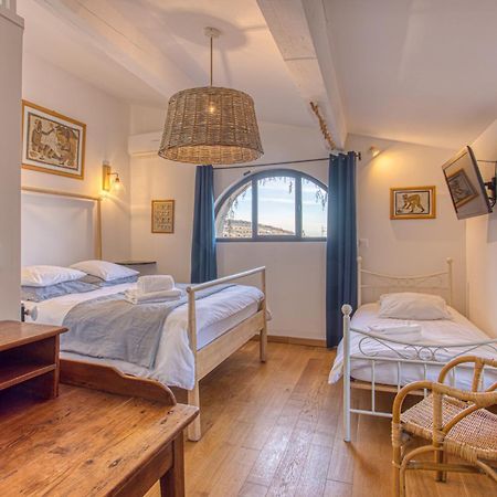 ונאסק Hotel Restaurant Les Remparts מראה חיצוני תמונה