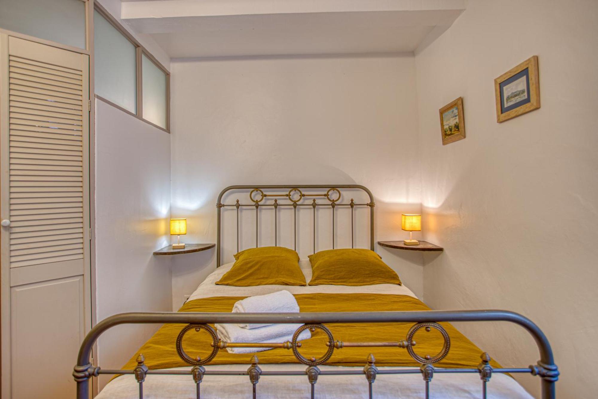 ונאסק Hotel Restaurant Les Remparts מראה חיצוני תמונה