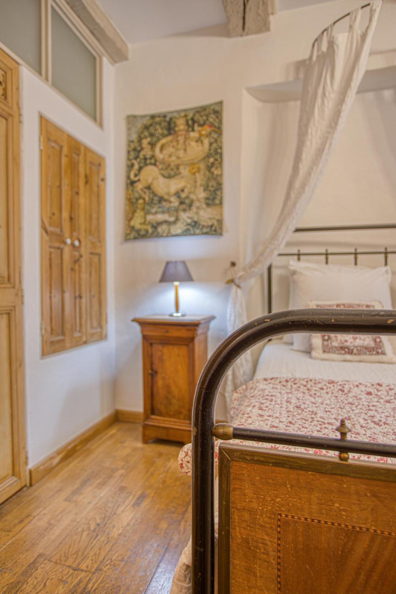 ונאסק Hotel Restaurant Les Remparts מראה חיצוני תמונה